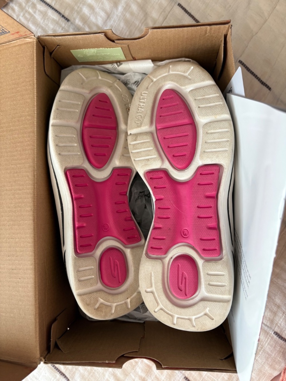 Skechers Arch Support Memory Foam 6 wide fit 7 women’s - Picture 4 of 4